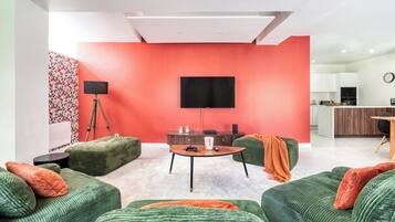 TV, books, stereo
