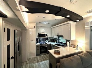 Microwave, oven, stovetop, dishwasher