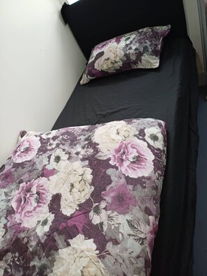 Asrama Umum, 1 kamar tidur