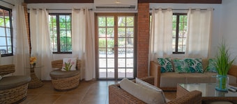 Family Home in Coronado - Large Terrace