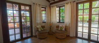 Colonial-Style House in Playa Coronado · Families and Groups · Pet-Friendly