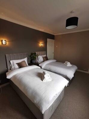 Room - Limekilns HouseModern Home close to Glasgow (Faifley)