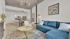 TV, offices - Sleek NoLibs 1BR Close to Hotspots | Sleeps 4 (Philadelphia)