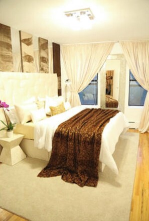 2 bedrooms, iron/ironing board, WiFi, bed sheets - 2-bedrooms in delightful West New York with Skyline and Hudson River View (West New York)