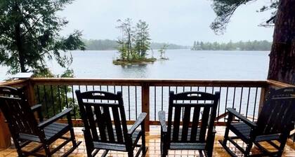 Peaceful Lakefront Cottage - Large Deck, Dock & Rustic Outdoor Charm