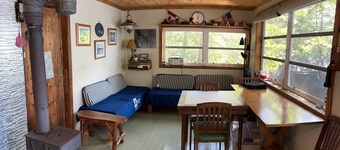 Peaceful Lakefront Cottage - Large Deck, Dock & Rustic Outdoor Charm