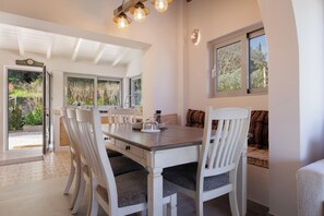 Dining - Charming private villa in Kato Korakiana, Corfu, quiet green area with sea view. (Kato Korakiana)