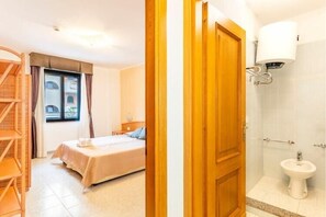 1 bedroom, iron/ironing board, free WiFi - Sea Apartments Alghero (Alghero (SS))