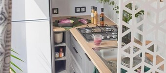 Comfortable Caravan in a Green Setting