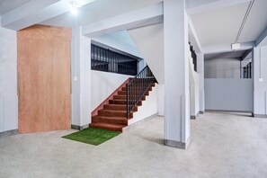House | Reception