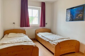 2 bedrooms, travel cot - Ferienwohnung in Orth auf Fehmarn (Orth)