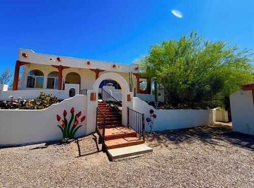 Welcome to Casa Ocotillo! Heart of Cave Creek!