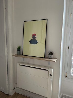 Interior - Large bright apartment 5 minutes from Paris (Clichy)