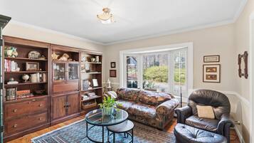Smart TV, books, offices, printers