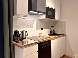 Private kitchen - Vrbo Property (Palermo)