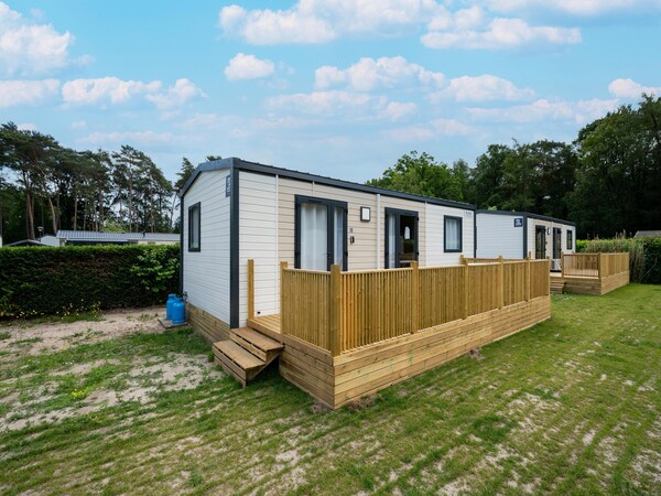 Cozy Caravan Escape For 6 - Gent