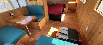 Houseboat Sweet Pea A Romantic Fall Houseboat Escape