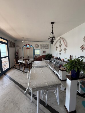 Dining - Pontal do Atalaia  (Arraial do Cabo)