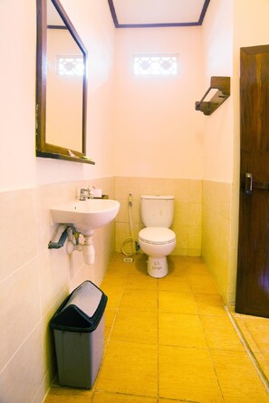 Bathroom - Vilkar Homestay (Gili Air)