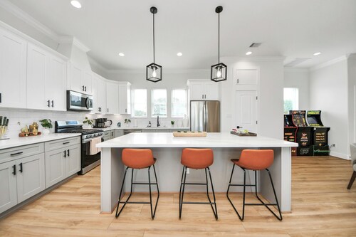 A Proper Home With a Downtown View