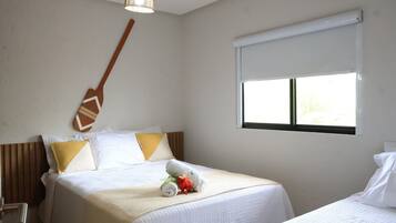 Villa | Blackout drapes, iron/ironing board, free WiFi
