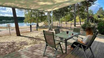 Tempat makan outdoor