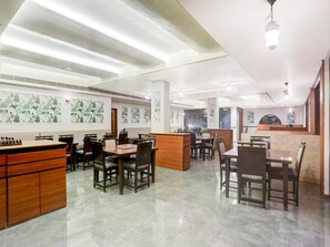 House | Dining