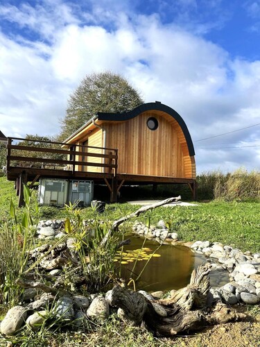 Cabane La Pocquita, a wooden cocoon to reconnect with nature.