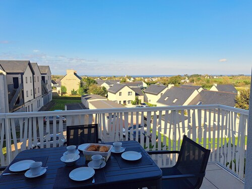 Sea View Family Stay in Plouarzel