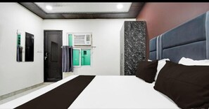Habitación de lujo | Camas supletorias, wifi gratis, ropa de cama