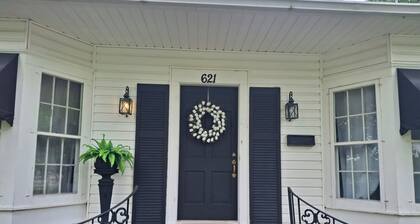 Cozy 1-bedroom house in quaint Ada with AC for relaxing stays