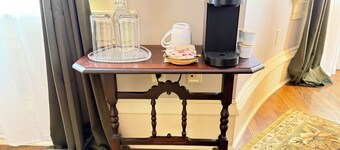 Murray Suite | The Empress of Little Rock