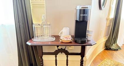 Murray Suite | The Empress of Little Rock