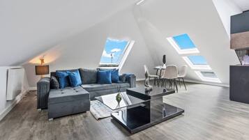 Apartment, 2 Bedrooms | Living room