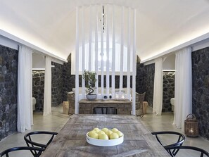 Dining - Amor Hideaway Villas (Santorini)