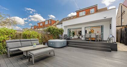 Stylish 2BR House - Chelmsford, Essex. Stansted Location