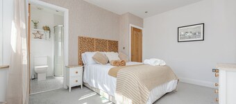 Stylish 2BR House - Chelmsford, Essex. Stansted Location