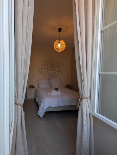 Town house in Lot et Garonne with private courtyard