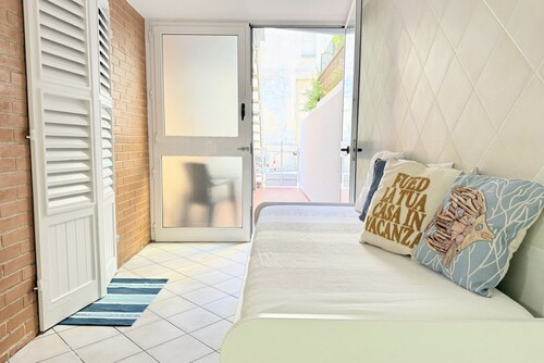 N319 – Numana, two-room apartment 100 meters from the sea