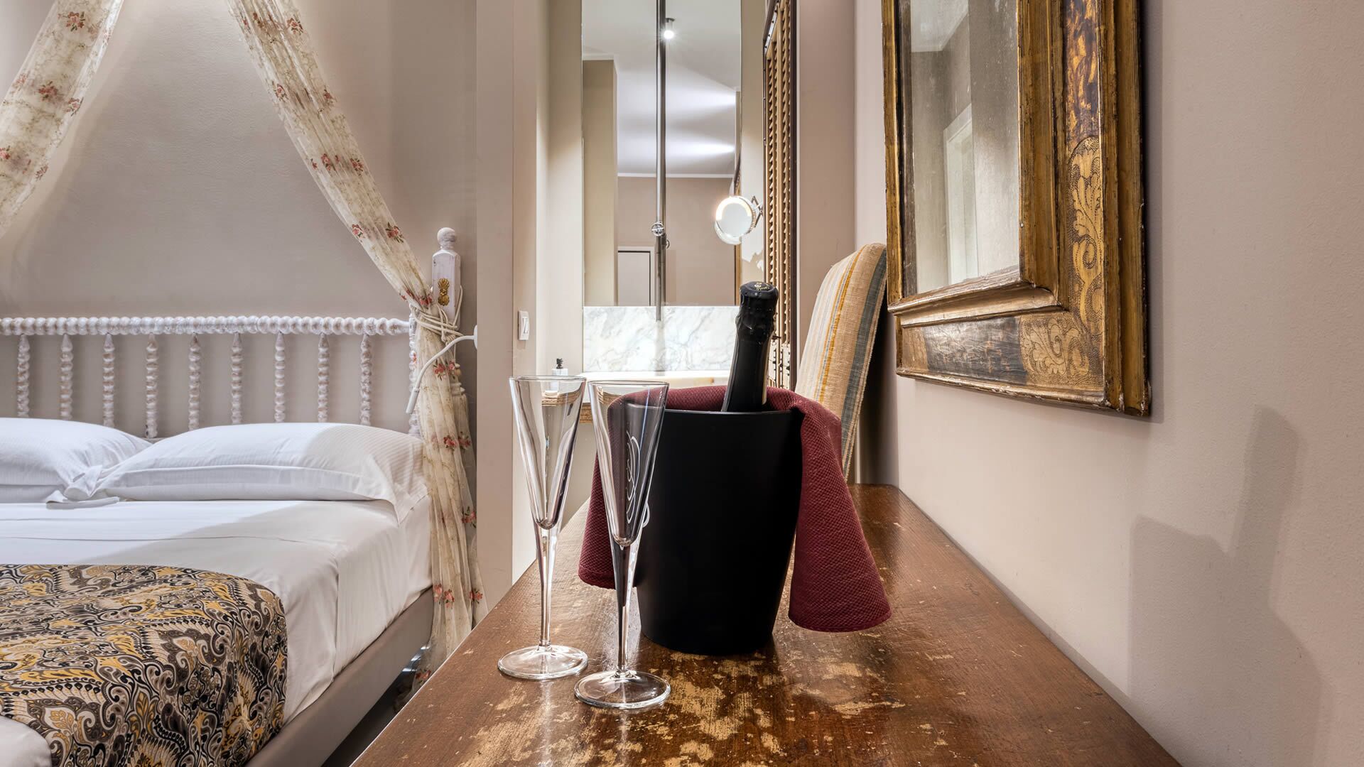 Chambre Double Deluxe | Minibar, coffres-forts dans les chambres, chambres insonorisées