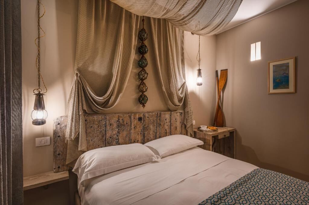 Comfort Double Room | Minibar, in-room safe, soundproofing, free WiFi