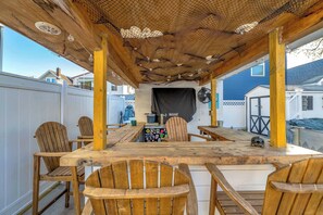 Outdoor dining - Wildwood Backyard Oasis (Wildwood)