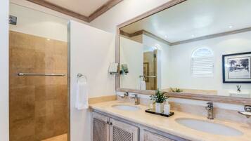 Villa, 3 camere da letto, patio, vista giardino | Bagno