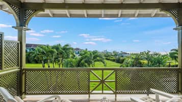 Villa, 3 Bedrooms, Patio, Garden View | Property grounds