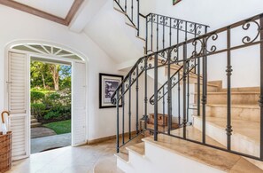 Villa, 3 Bedrooms, Patio, Garden View | Interior - Sugar Hill Birds Eye Villa - by Zenbreak (Holetown)