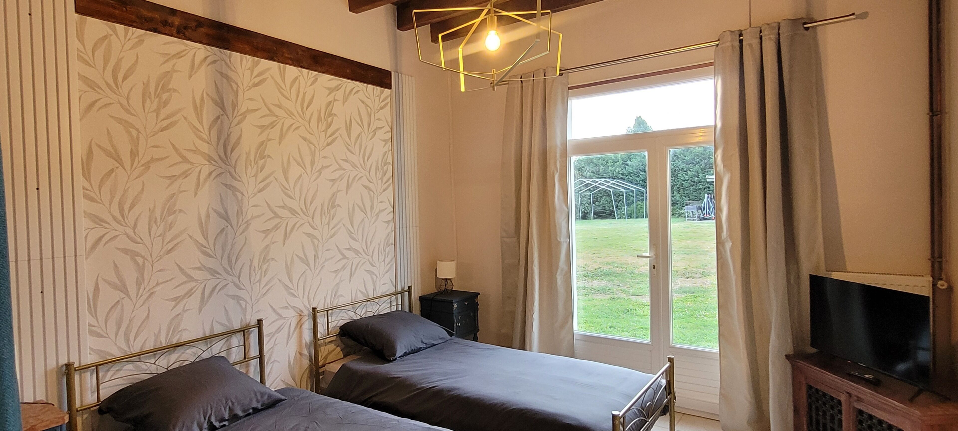 4 Schlafzimmer, Schreibtisch, Bügeleisen/Bügelbrett, Reisekinderbett