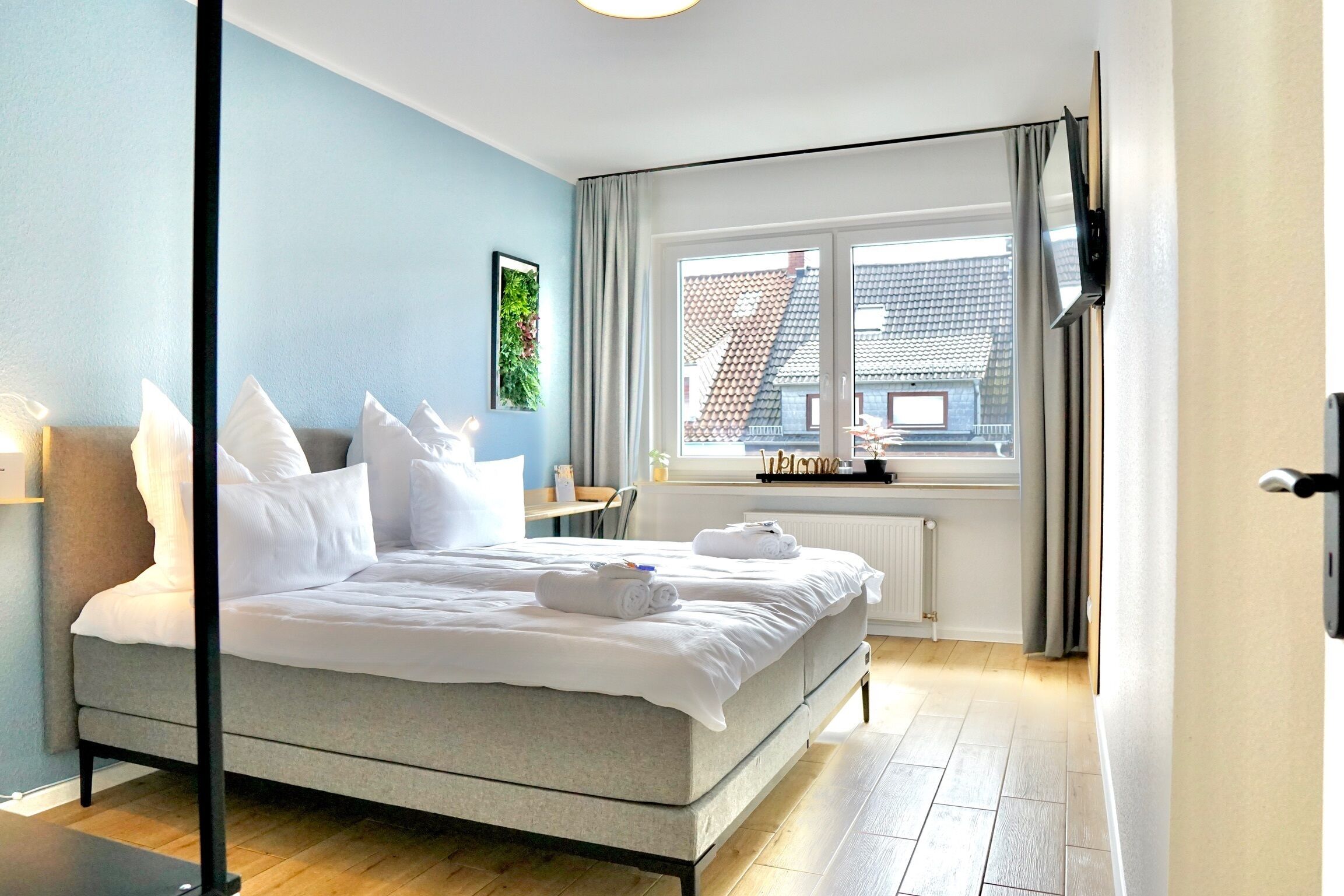 3 Schlafzimmer, Zimmersafe, Schreibtisch, Reisekinderbett