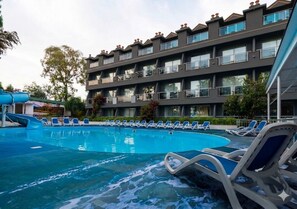 Seasonal outdoor pool