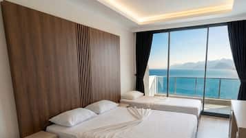 Standard Room, Balcony, Sea View | Laptop workspace