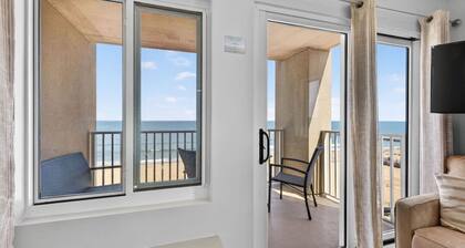 New / Oceanfront Beach Condo, Pool, Gym, Fishing